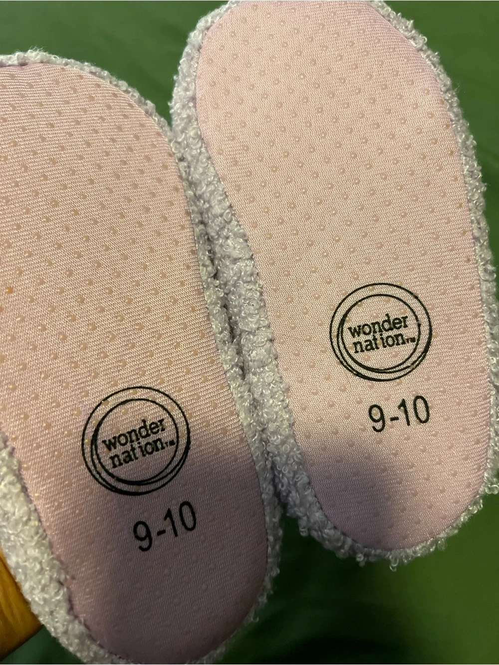 Wonder Nation Lavender Rainbow Kids' Slippers Size 9-10